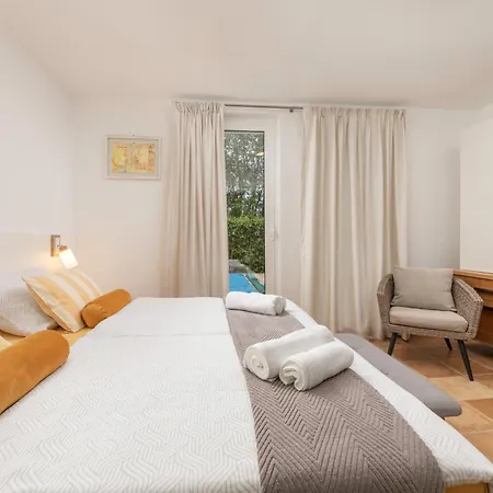 Fana Appartement Njivice